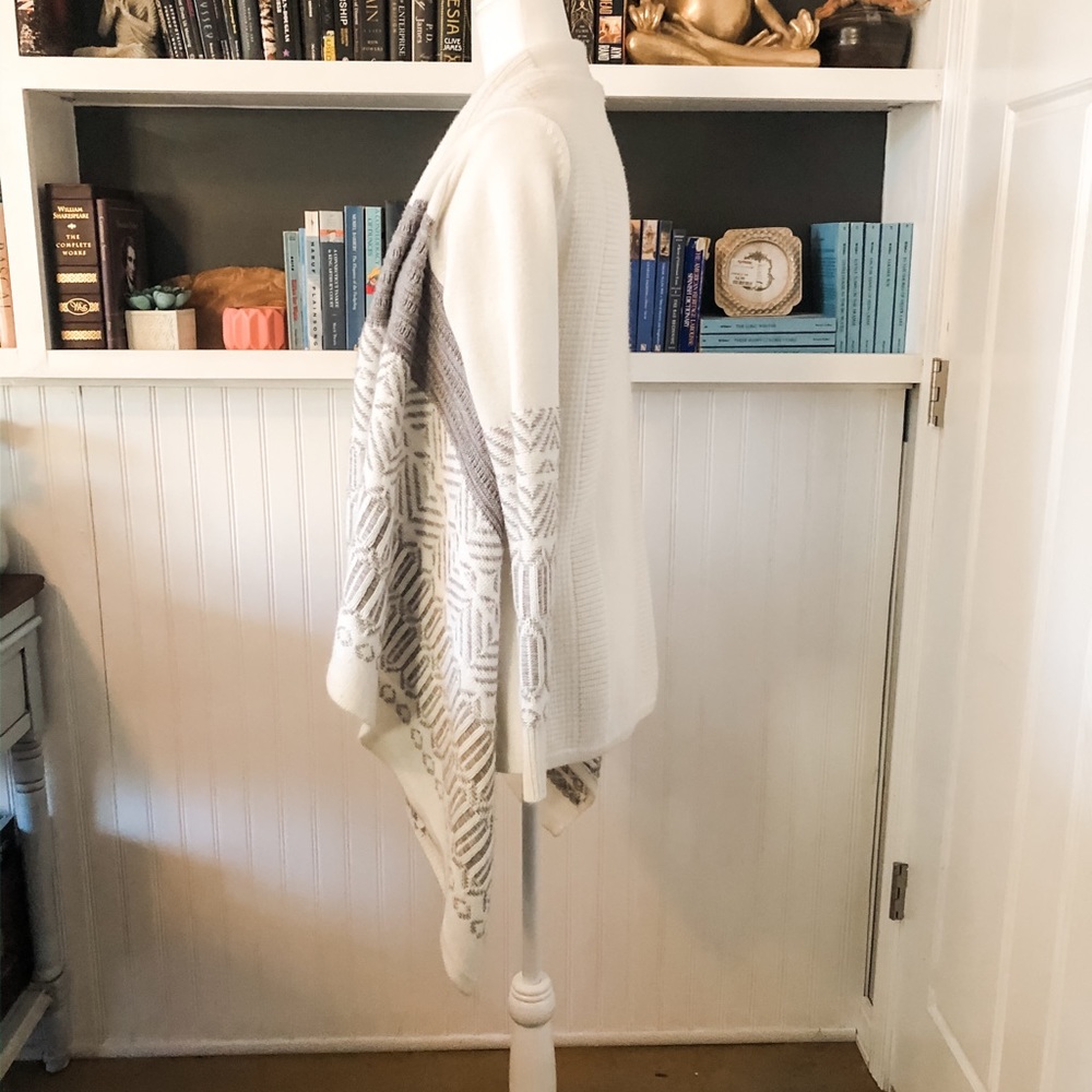 Merona Sweater - Picture 3 of 8
